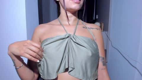 Snapshot of emillyhils1 chatting on May 25, 2026, 7:47 am emilly online show from May 25, 2026, 7:47 am