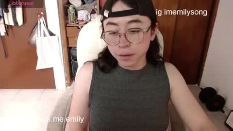 Snapshot of emily_pearl_ chatting on June 13, 2026, 6:50 pm emily_pearl_ online show from June 13, 2026, 6:50 pm