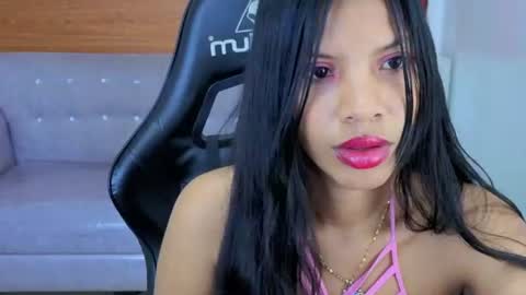 Snapshot of emily_smith_t chatting on June 8, 2026, 7:47 pm emily_smith_t online show from June 8, 2026, 7:47 pm