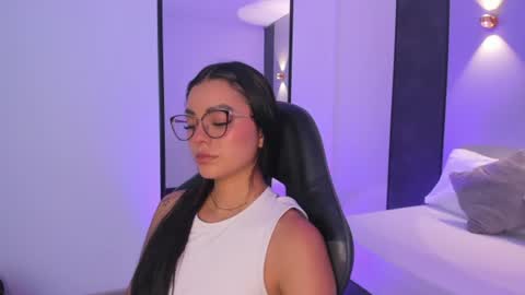 emily_tolson online show from July 27, 2026, 7:10 pm