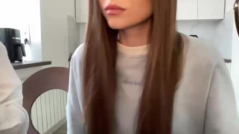emilyandmira online show from March 6, 2025, 7:57 am