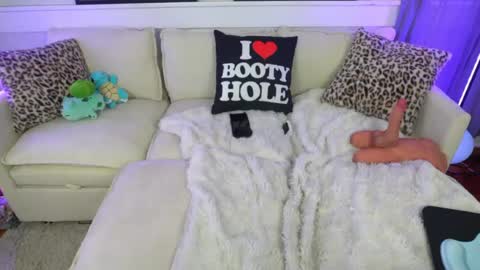 emmagray01 online show from July 24, 2026, 2:59 pm