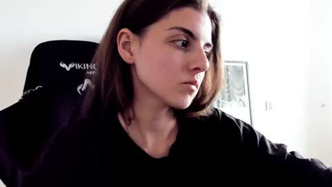 Emma online show from July 9, 2026, 11:14 am