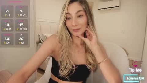 emyconneer online show from July 6, 2026, 8:11 pm