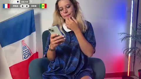 EmyLana online show from June 16, 2026, 7:05 pm