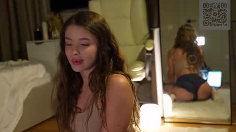 Mia online show from July 16, 2026, 8:37 pm