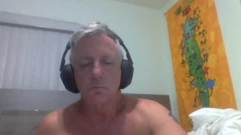 Enrique online show from June 19, 2026, 10:57 pm