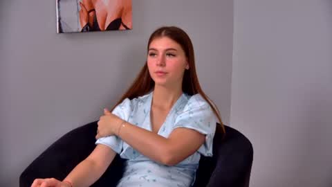 EricaFoxes online show from July 1, 2026, 6:04 am