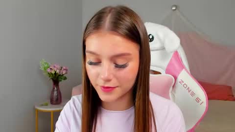 EricaFoxes online show from July 5, 2026, 4:25 pm