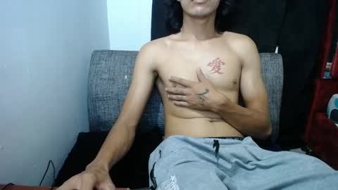 erickmaster07 online show from June 8, 2026, 1:28 am