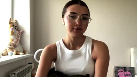 Vanessa online show from June 8, 2026, 6:03 am