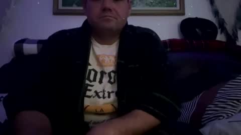 Snapshot of erik339102554 chatting on November 8, 2025, 3:12 pm Lea Erik online show from November 8, 2025, 3:12 pm
