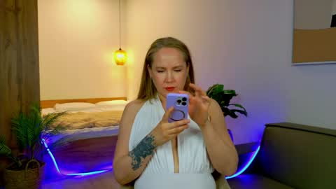 Erin online show from June 10, 2026, 5:12 pm
