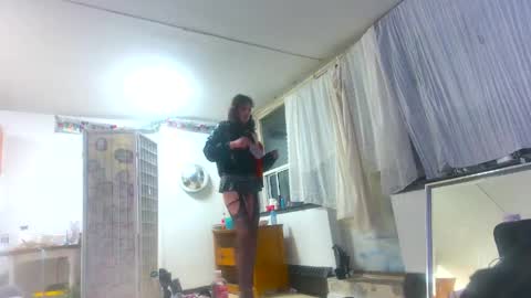 Snapshot of erotica_angel chatting on May 15, 2026, 7:37 am Nikki Erotica online show from May 15, 2026, 7:37 am