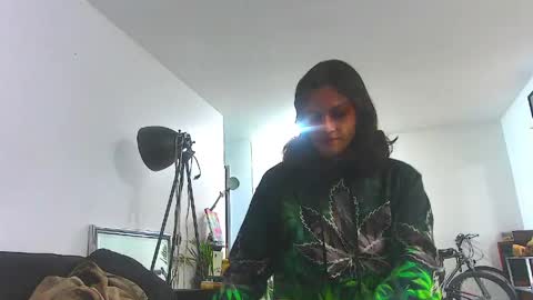 Snapshot of erotica_angel chatting on May 28, 2026, 4:43 am Nikki Erotica online show from May 28, 2026, 4:43 am