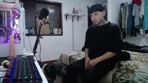 Esteban online show from January 19, 2025, 2:15 am