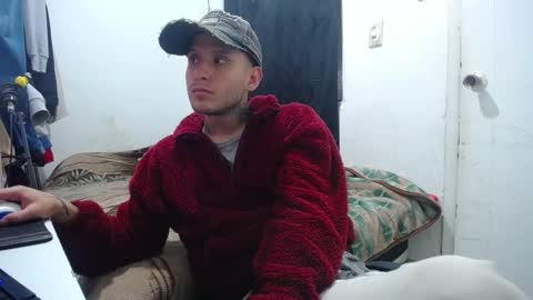 Esteban online show from October 14, 2025, 10:43 pm