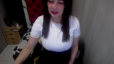 esmeralda black online show from June 23, 2026, 3:48 am
