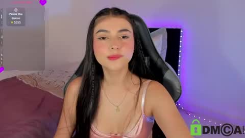 Esmeralda online show from July 28, 2026, 8:23 pm