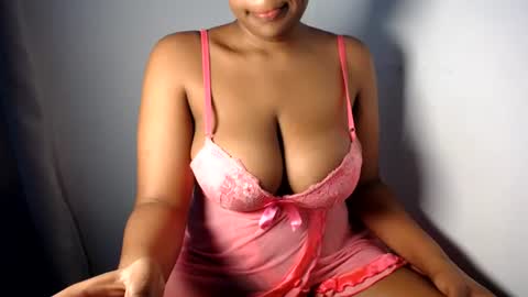 Esme online show from July 10, 2026, 10:51 am