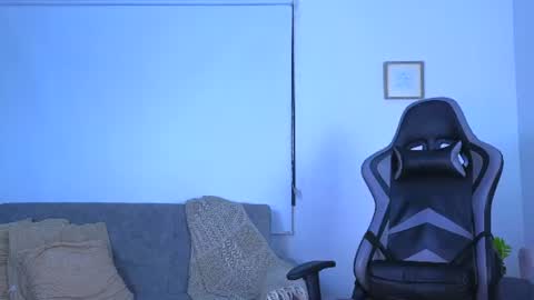 Snapshot of esteban_de_louise chatting on June 13, 2026, 11:19 am ESTEBAN online show from June 13, 2026, 11:19 am