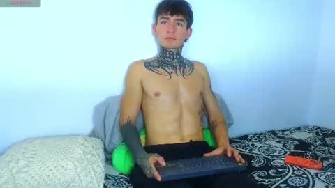 Esteban independent model online show from July 24, 2026, 6:39 pm