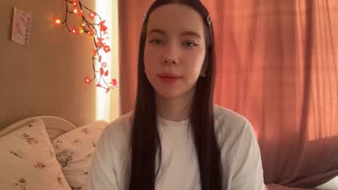 estellezdebski online show from July 20, 2026, 1:35 pm