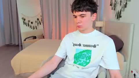 Ethan online show from July 25, 2026, 3:53 pm