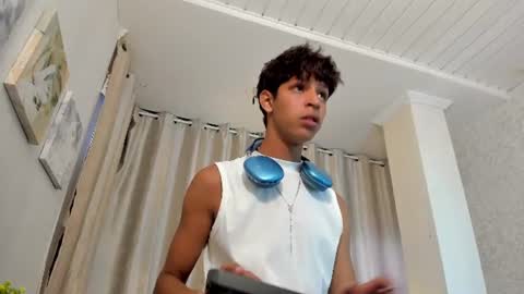 Ethan online show from July 5, 2026, 10:06 pm