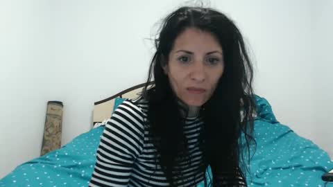hornycrissyyourlove online show from April 30, 2026, 2:51 am