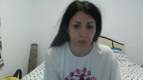 hornycrissyyourlove online show from May 9, 2026, 1:33 am