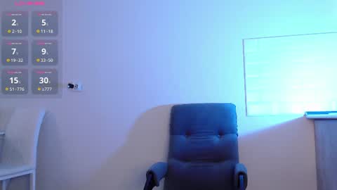 Snapshot of evahailey_ chatting on August 3, 2026, 4:11 am Eva online show from August 3, 2026, 4:11 am