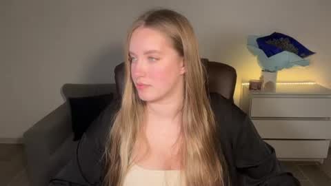 Eva online show from June 24, 2026, 7:35 pm