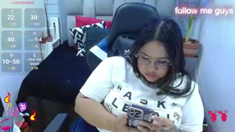 evelin zaens online show from June 18, 2026, 9:14 am