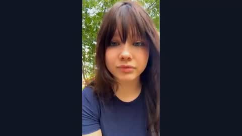 Evelyn Velvet online show from June 25, 2026, 10:53 am