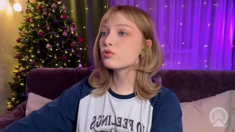 Snapshot of eves_eyes chatting on January 18, 2026, 11:36 am Forget me not eve on CB online show from January 18, 2026, 11:36 am