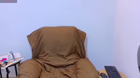 evvaa_moon online show from July 25, 2026, 12:36 pm