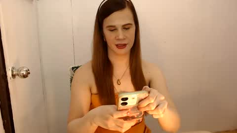 Snapshot of exoticbabes chatting on July 21, 2026, 11:01 am exoticbabes online show from July 21, 2026, 11:01 am