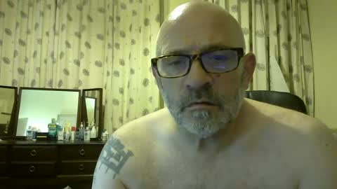 f1zzeek online show from June 12, 2026, 10:41 pm