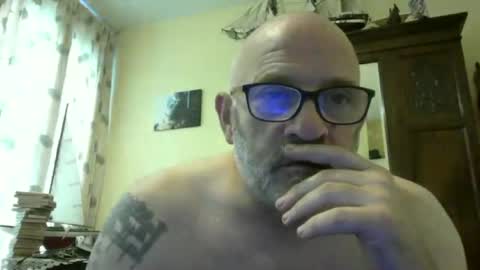 f1zzeek online show from June 18, 2026, 3:27 pm