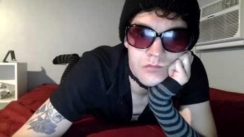 faeemmafawkes online show from July 29, 2026, 3:26 am