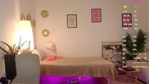 Sophia online show from June 26, 2026, 6:01 pm