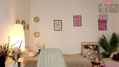 Sophia online show from July 19, 2026, 2:32 pm