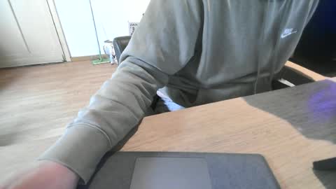 fem_alice_louis_dom online show from June 11, 2026, 7:28 am