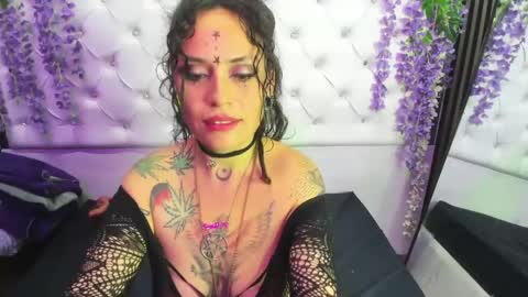 Fenix Lilith69 online show from May 27, 2026, 3:31 pm