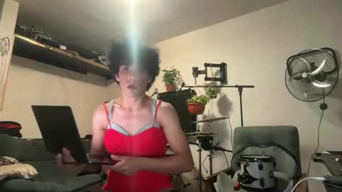 Snapshot of fer92400 chatting on May 28, 2026, 9:39 am fer92400 online show from May 28, 2026, 9:39 am