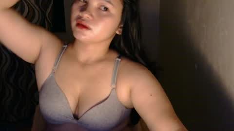 fhwilloughbyxx online show from June 18, 2026, 9:47 am