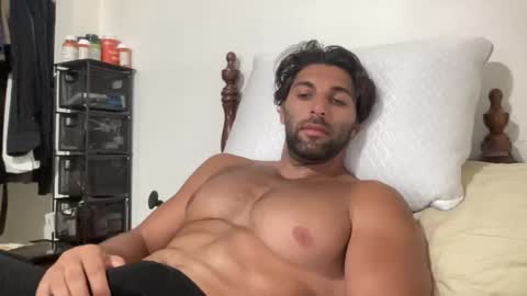 fitcurvyman4fun_69 online show from July 21, 2026, 2:52 pm