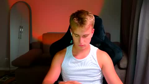 Snapshot of flikyy chatting on July 31, 2026, 3:44 pm flikyy online show from July 31, 2026, 3:44 pm