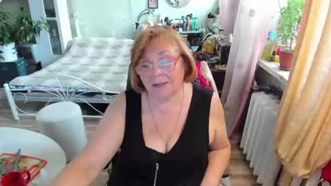 Flowerlower online show from June 21, 2026, 7:11 am